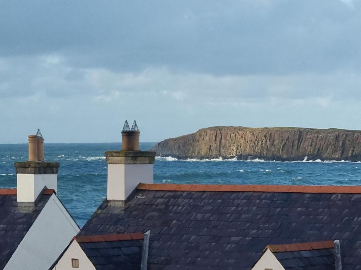 Harbour View Townhouse Villa Portrush Exterior photo